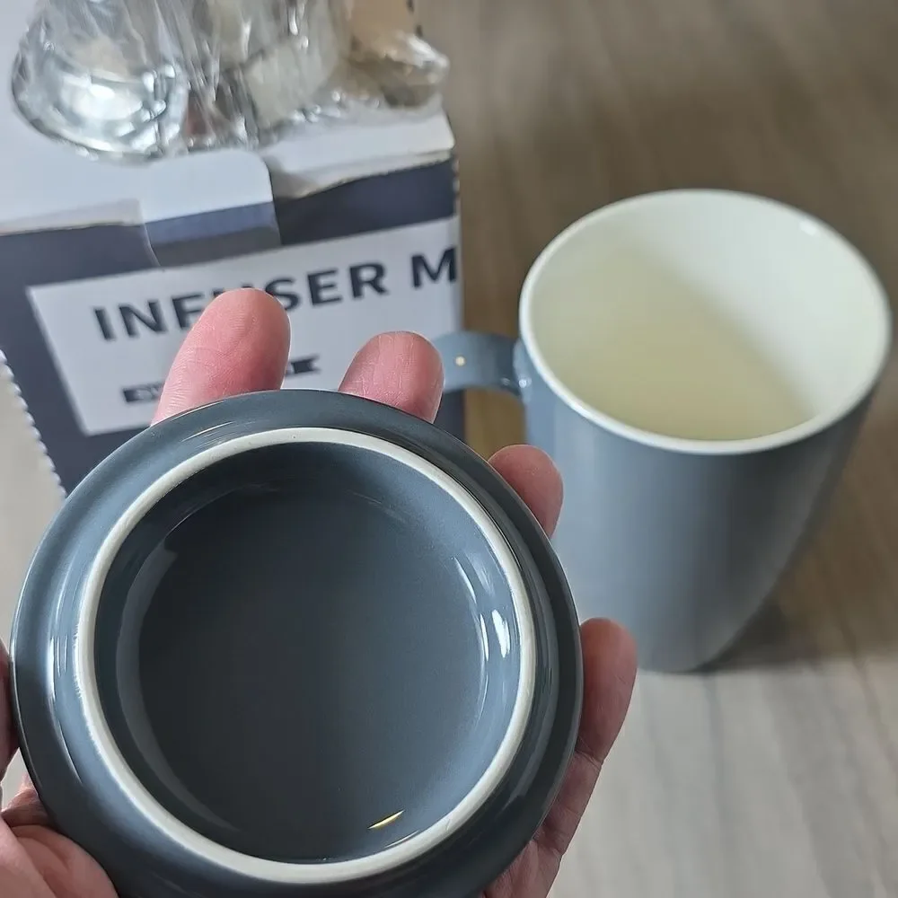 Navy Porcelain Mug with Infuser and Lid